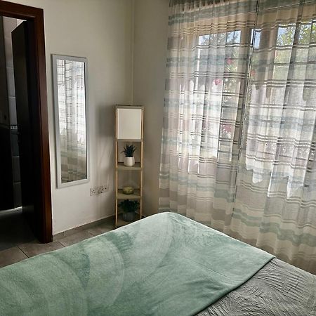 Beautiful Apartment Near The Sea And A Large Private Garden Pafos Zewnętrze zdjęcie