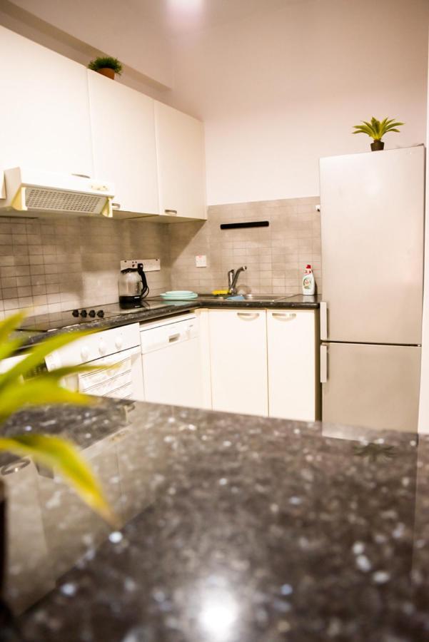Beautiful Apartment Near The Sea And A Large Private Garden Pafos Zewnętrze zdjęcie