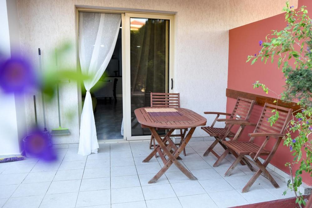 Beautiful Apartment Near The Sea And A Large Private Garden Pafos Zewnętrze zdjęcie